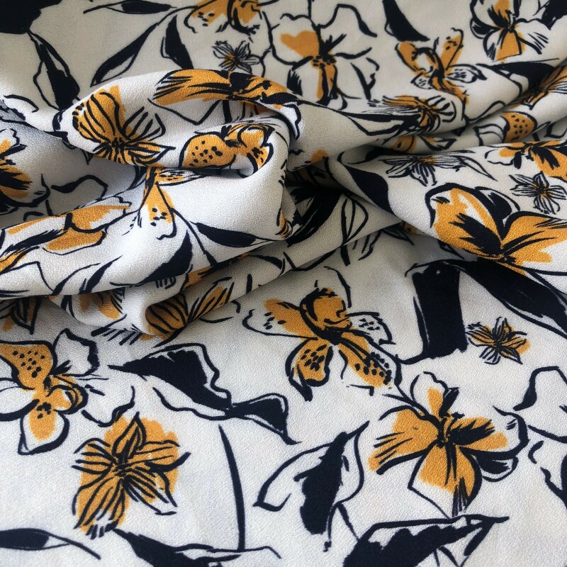 Último Corte - 2,70m - Crepe de Viscose Floral 
